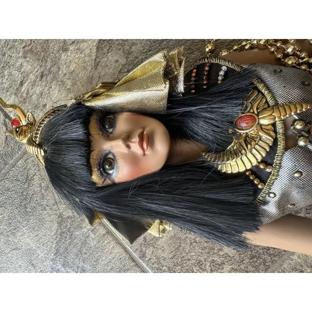 RARE Stunning Franklin Heirloom Maryse Nicole 